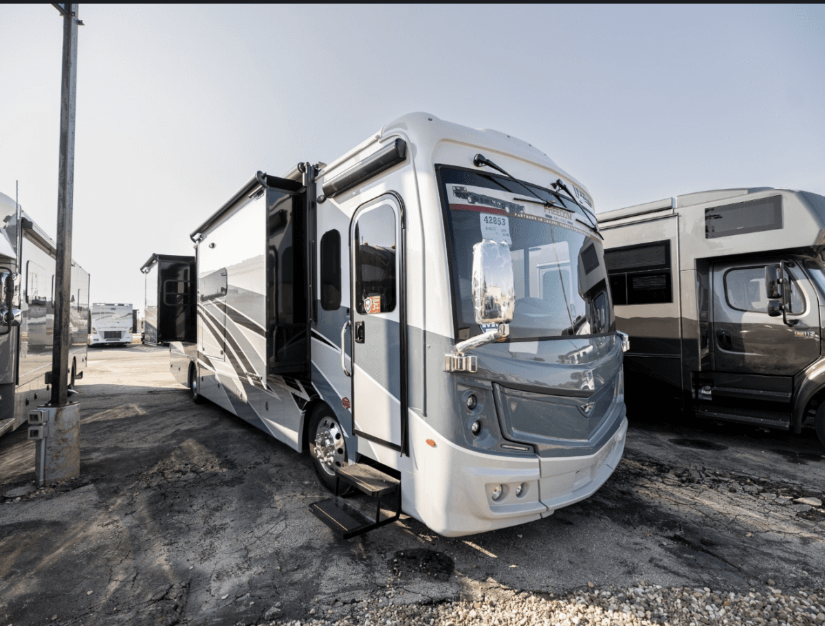 McKee RV Expands Thor Motor Coach Sales and Service in Perry, Iowa