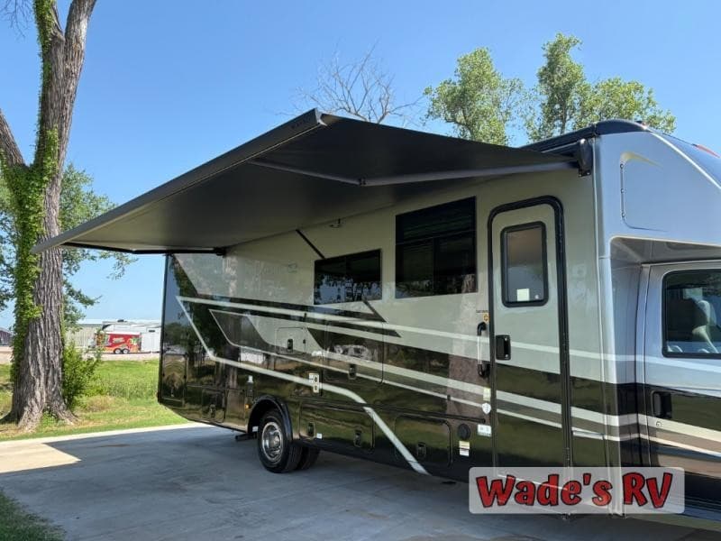 Wade’s RV Expands Inventory of 2026 Coachmen Concord Motorhomes and Used Campers in Oklahoma